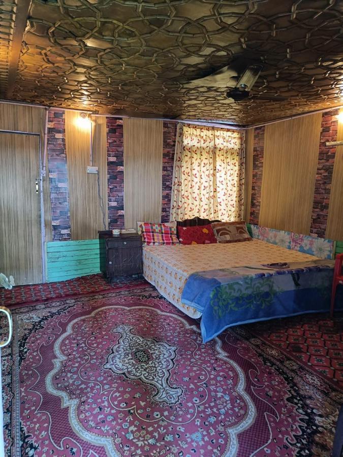 Island Apartment Srinagar  Ngoại thất bức ảnh